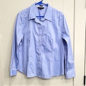 Fitted Blue Ellen Tracy Button Down Top